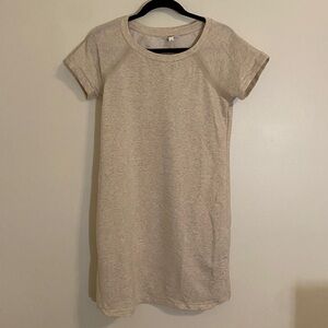 Athleta Pacer Short Sleeve Sweatshirt Relaxed Fit Dress Oatmeal Heather Small